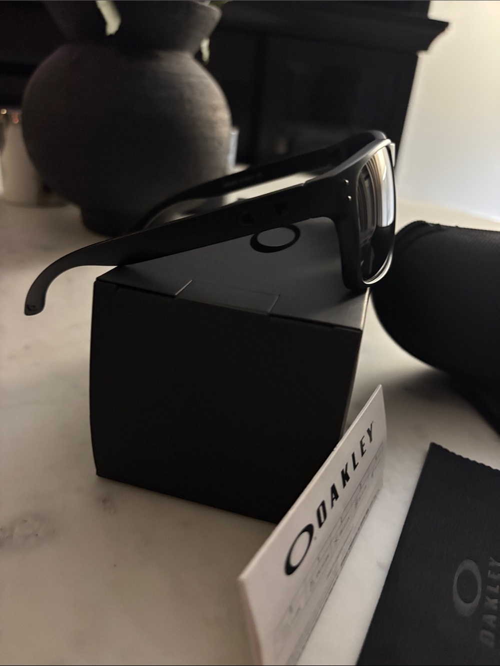 Oakley Hollbrook sunglasses - Picture 2 of 7